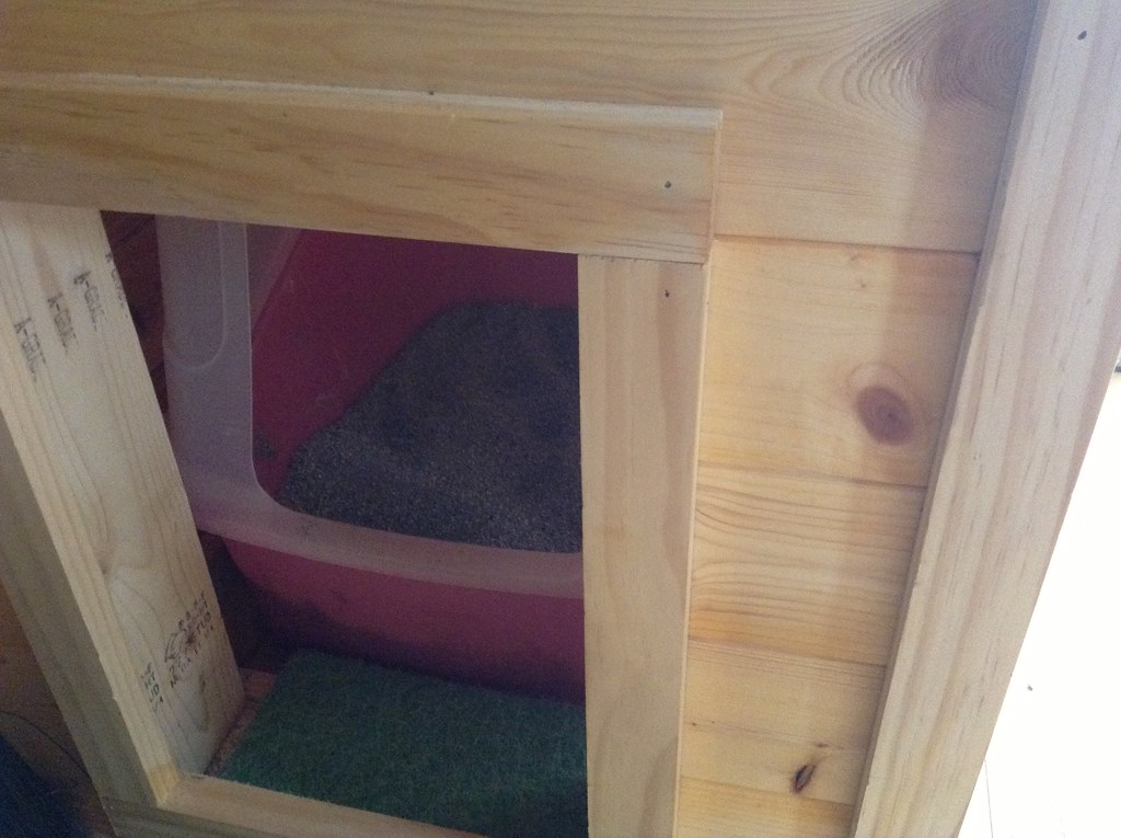 Self-Cleaning Litter Box (Standard)